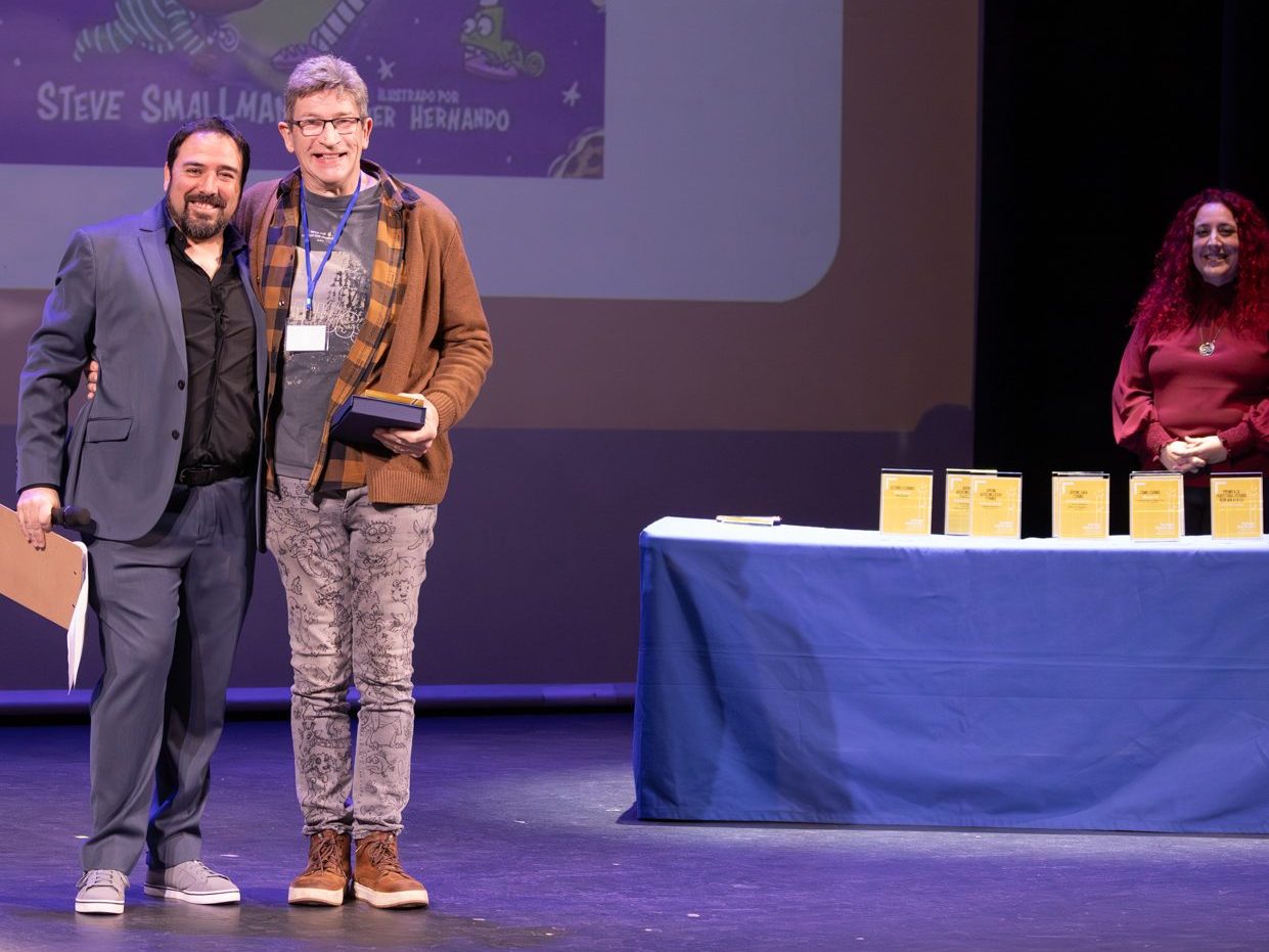 Con Steve Smallman y Elena Martínez en los Premios Torre del Agua del FestiLIJ de Tres Cantos