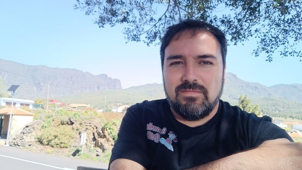 Foto de Javier Fernández en la Isla de la Palma.